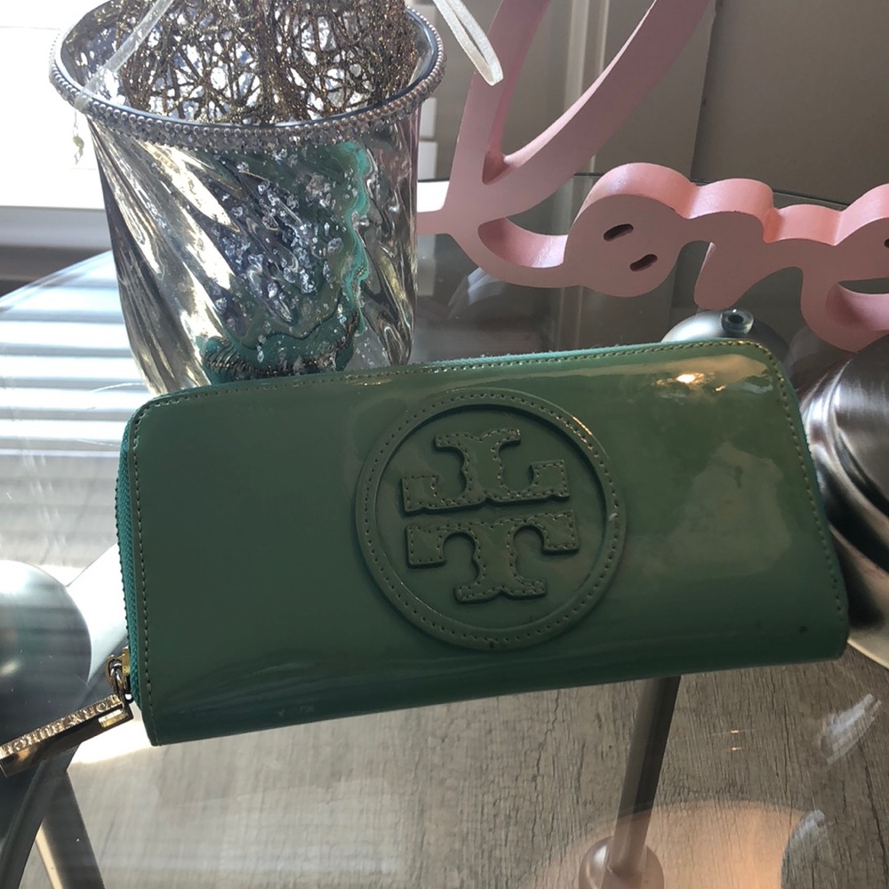 Tory Burch wallet - Picture 2 of 8